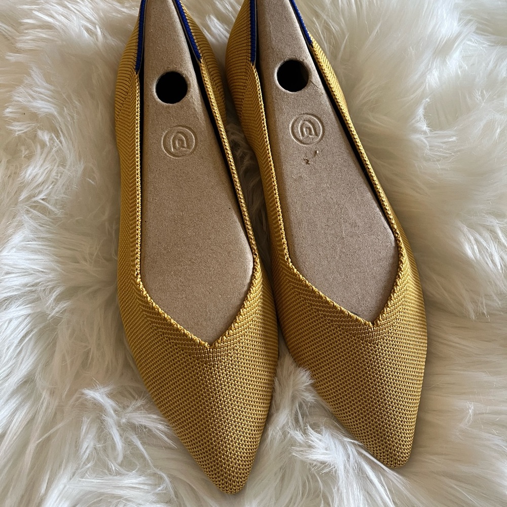 Rothy’s sunflower points 8.5 like new